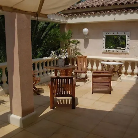 Dans Villa Spa Hammam Sauna Piscine, 5 Chambres فيلة